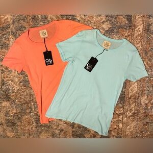 NWT CHASER COTTON BREEZY TEE BUNDLE SIZE MEDIUM IN WASHED PINK AND SKY BLUE